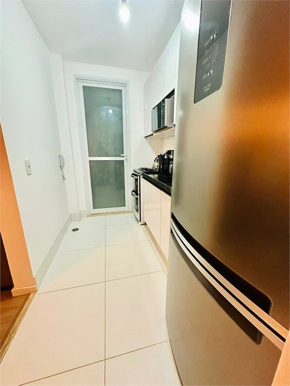 Apartamento à venda com 3 quartos, sendo 1 suíte,  em Vila Andrade, São Paulo, SP