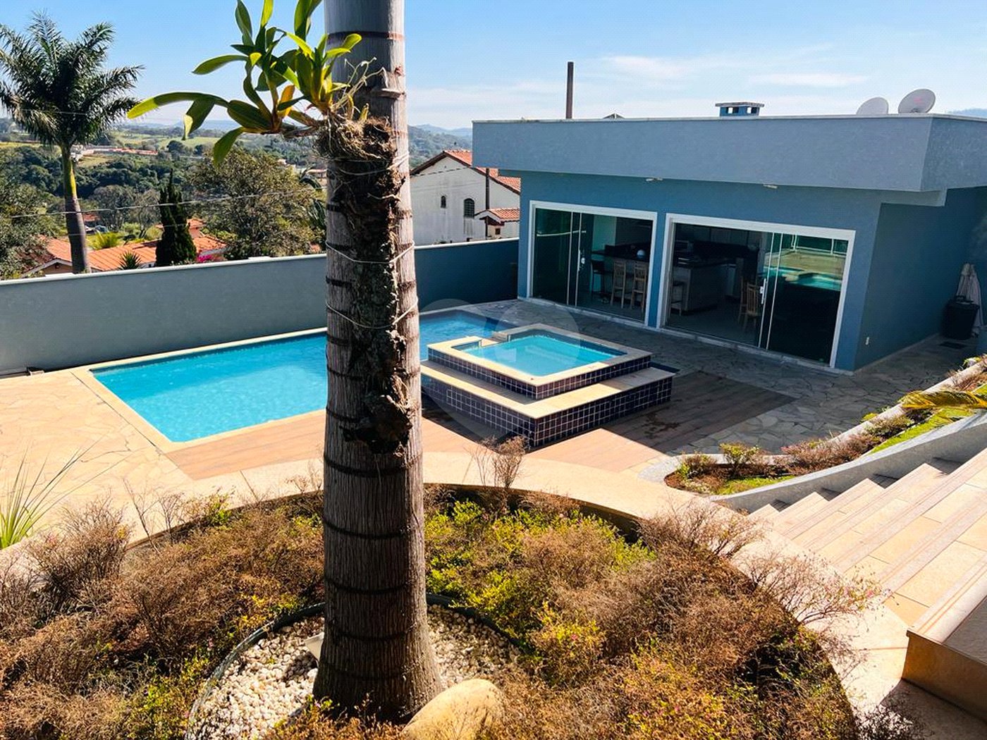 Casa à venda com 3 suítes no Centro, Bom Jesus dos Perdões, SP