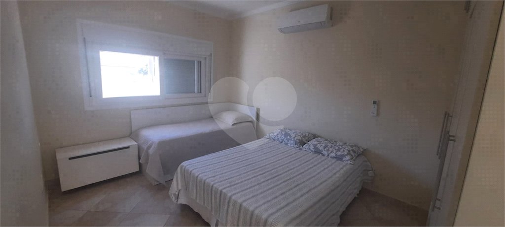 Casa à venda com 3 suítes no condomínio Parque Arco Iris, Atibaia - SP