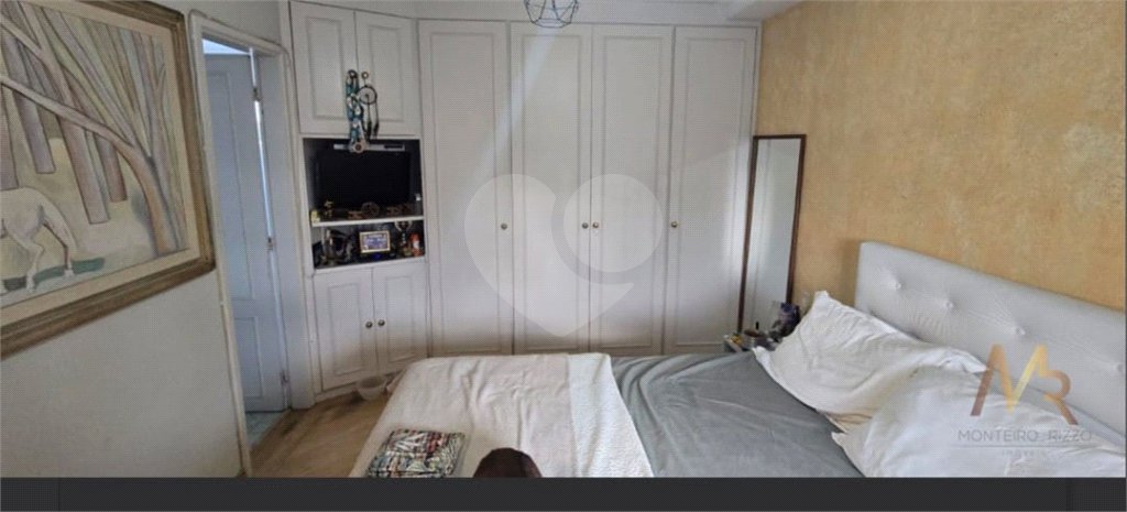 Apartamento à venda com 3 quartos, sendo 1 suíte,  em Paraíso do Morumbi, São Paulo, SP