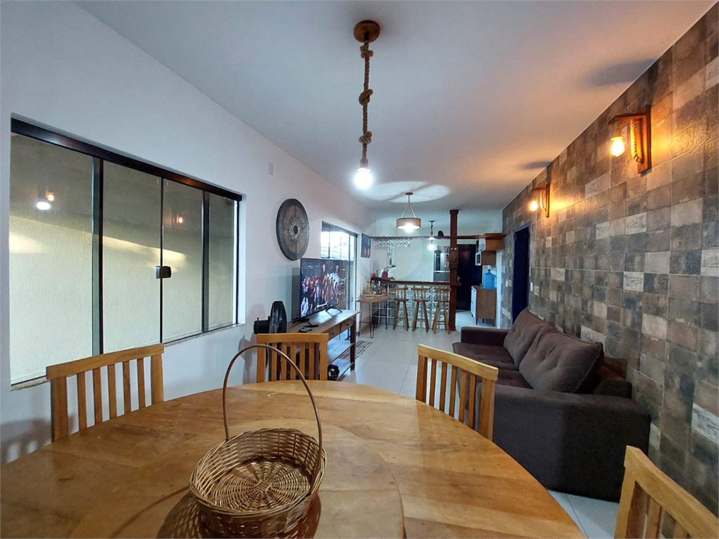 Casa à venda com 2 quartos, sendo 1 suíte,  em São José, Armação dos Búzios, RJ