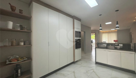 Casa à venda com 3 quartos, sendo 1 suíte, no condomínio Sun Lake, Sorocaba - SP