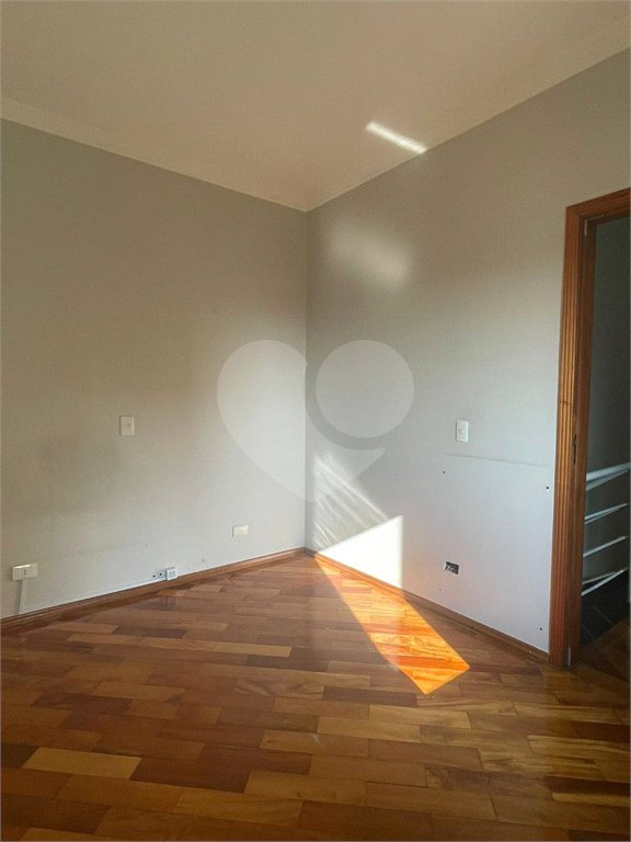 Casa à venda com 3 quartos, sendo 1 suíte,  no condomínio Palm Residence, Santo André - SP