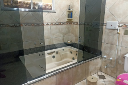 Casa à venda com 4 quartos, sendo 1 suíte, em Campo Grande, Rio de Janeiro, RJ