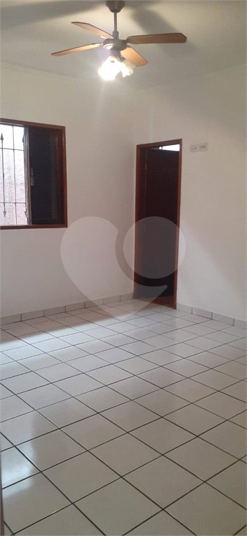 Casa à venda com 3 quartos, sendo 1 suíte, em Vila Gustavo, São Paulo, SP