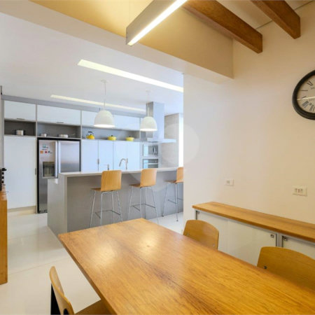 Apartamento à venda com 4 quartos, sendo 1 suíte, em Cerqueira César, São Paulo, SP