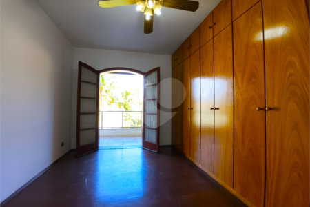 Casa à venda com 4 quartos, sendo 3 suítes,  no condomínio Village D'avignon, Sorocaba - SP