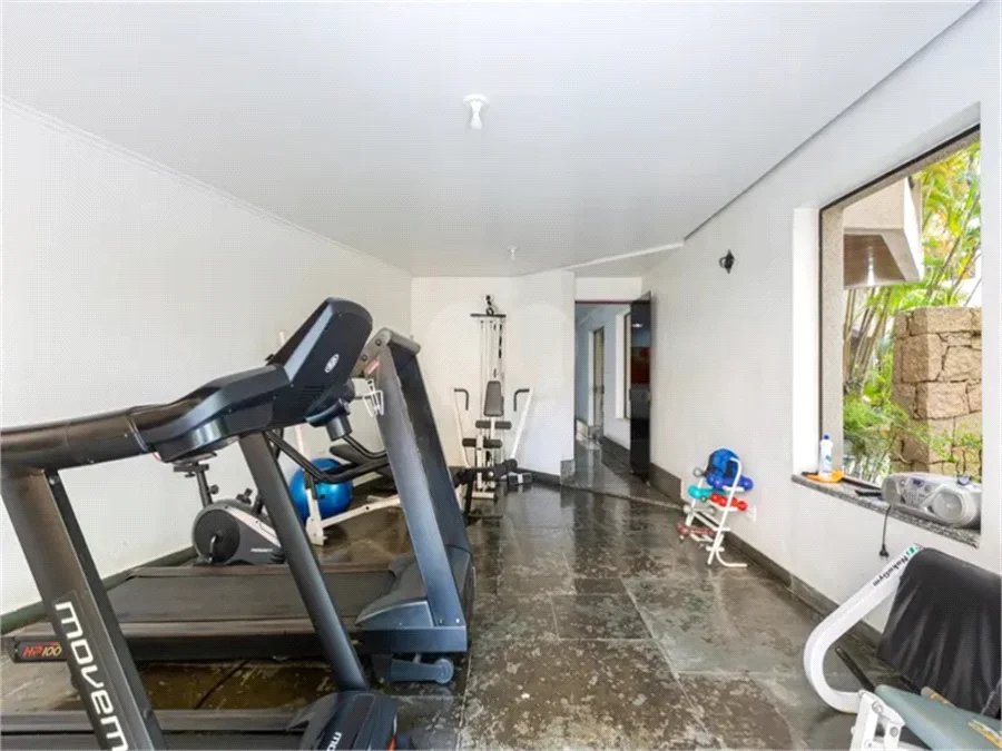 Apartamento à venda ou para alugar com 3 suítes em Real Parque, São Paulo, SP