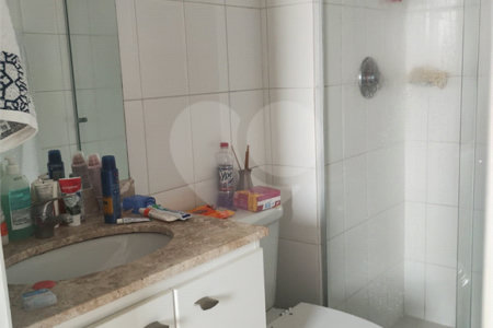 Apartamento à venda com 3 quartos, sendo 1 suíte,  em Jardim Ester Yolanda, São Paulo, SP