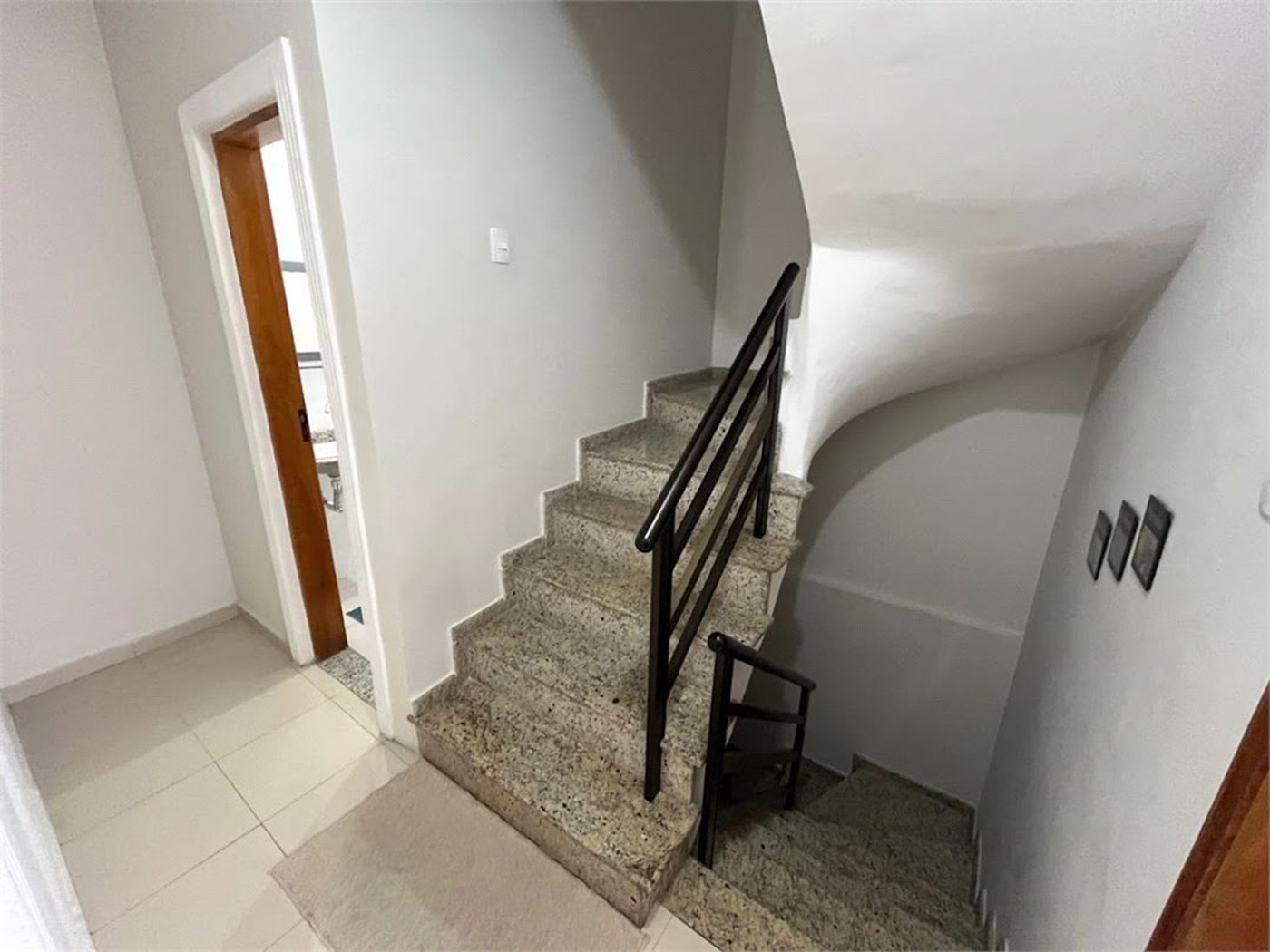 Casa com 3 dormitórios à venda, 142 m² por R$ 675.000,00 - Centro - São Vicente/SP