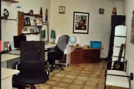Casa à venda com 4 quartos em Campo Belo, São Paulo, SP