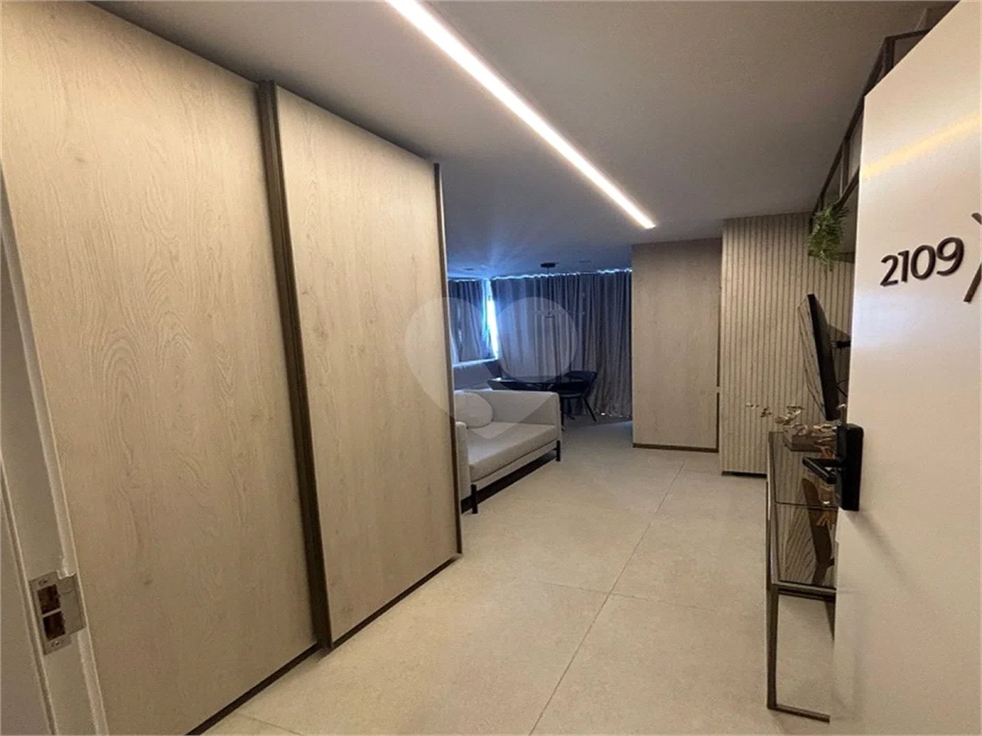 Maravilhoso Studio na Vila Nova Conceição, totalmente mobiliado 26 m2, 1 dormitório, 1 vaga