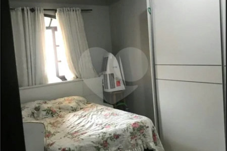 Casa à venda com 2 quartos, sendo 1 suíte, no condomínio Colinas, Rio de Janeiro - RJ