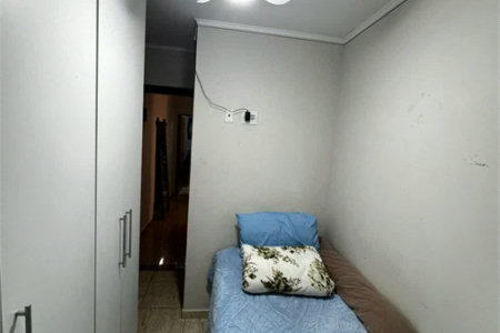 Sobrado à venda com 3 quartos, sendo 1 suíte,  em Parque Ipê, São Paulo, SP