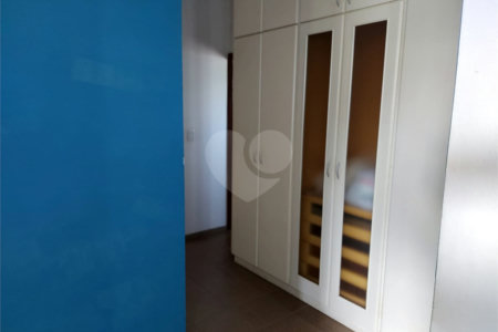 Sobrado à venda com 5 quartos, sendo 4 suítes, em Santa Rosa, Vinhedo, SP