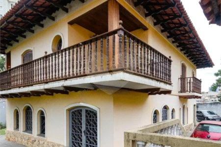 Casa à venda ou para alugar com 4 suítes em Vila Comercial, São Paulo, SP