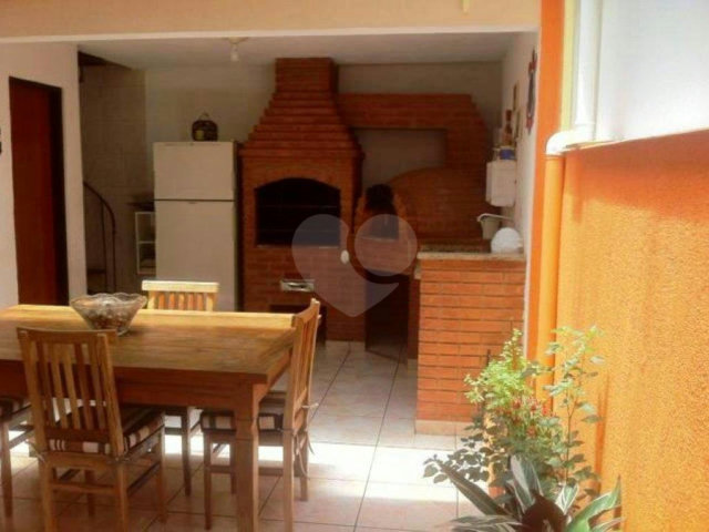 Sobrado à venda com 3 quartos, sendo 1 suíte,  em Parque Continental II, Guarulhos, SP