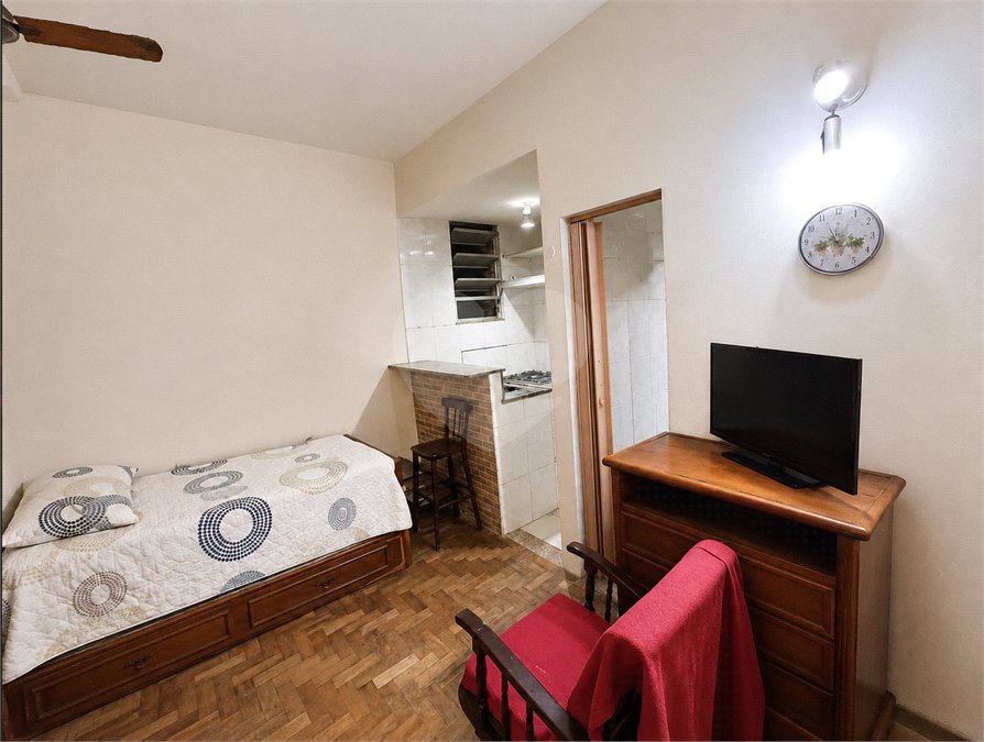 Kitnet à venda com 1 quarto em Catete, Rio de Janeiro, RJ