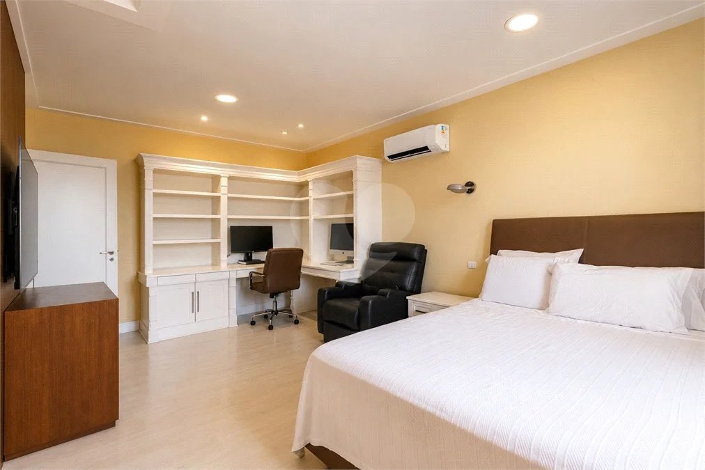 Casa à venda com 5 quartos, sendo 3 suítes, em Jardim Guedala, São Paulo, SP