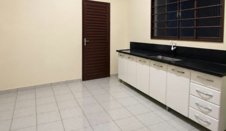 Casa à venda com 3 quartos, sendo 1 suíte, em Santa Rita, Três Lagoas, MS