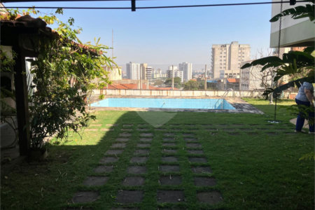 Casa à venda com 5 quartos, sendo 2 suítes,  em Vila Maria Alta, São Paulo, SP