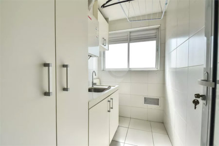 Apartamento à venda com 3 quartos, sendo 2 suítes, em Jardim da Glória, São Paulo, SP