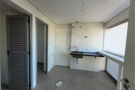 Apartamento à venda com 3 suítes em Água Branca, São Paulo, SP