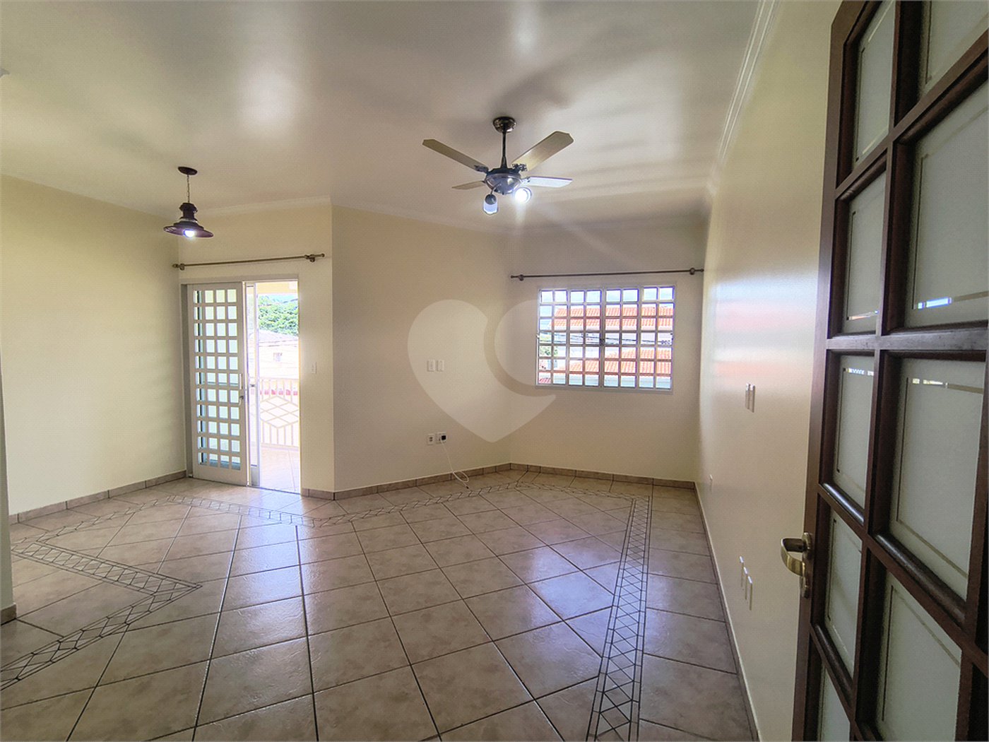 Casa à venda com 3 quartos, sendo 1 suíte,  em Jardim Jequitibá, Indaiatuba, SP