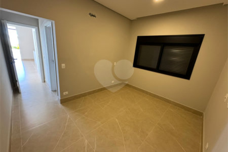 Casa à venda com 4 suítes no condomínio Villas do Golf, Itu - SP