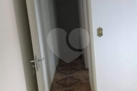 Sobrado à venda com 2 quartos, sendo 1 suíte, em Vila Urupês, Suzano, SP