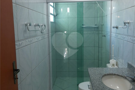 Casa à venda com 4 quartos, sendo 1 suíte, em Vila Vitório Mazzei, São Paulo, SP