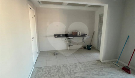 Apartamento à venda com 3 suítes em Quarta Parada, São Paulo, SP