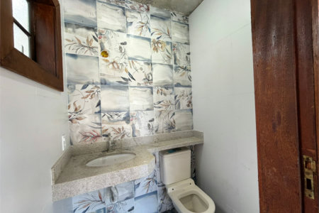 Casa à venda com 4 quartos, sendo 2 suítes, em Ogiva, Cabo Frio, RJ