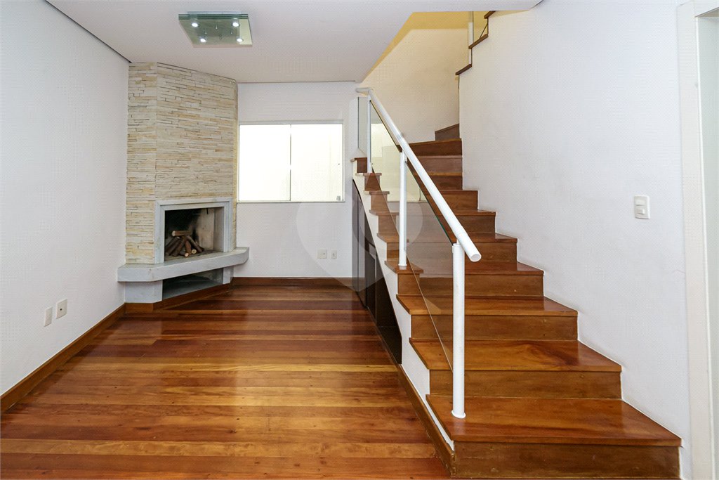Casa à venda com 3 suítes no condomínio Villaggio Belvedere, São Paulo - SP