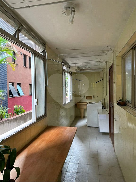 Apartamento à venda com 3 quartos, sendo 1 suíte, em Higienópolis, São Paulo, SP