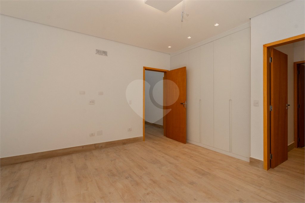 Casa à venda com 4 quartos, sendo 1 suíte, em Jardim Guedala, São Paulo, SP