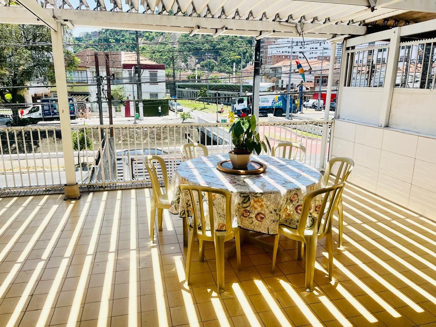 Casa com 3 dormitórios, 249 m² - venda por R$ 1.480.000,00 ou aluguel por R$ 7.600,00 - Marapé - Santos/SP