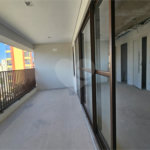 Apartamento à venda com 3 quartos, sendo 1 suíte,  em Pinheiros, São Paulo, SP