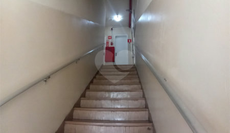 Prédio à venda com 2 quartos em Imirim, São Paulo, SP