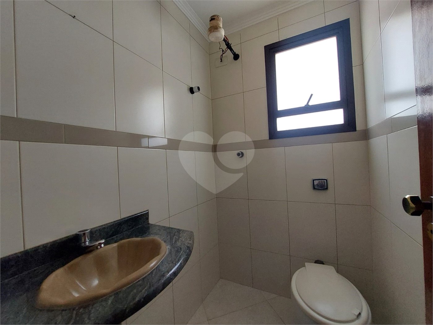Apartamento à venda com 3 quartos, sendo 1 suíte, em Parque São Domingos, São Paulo, SP