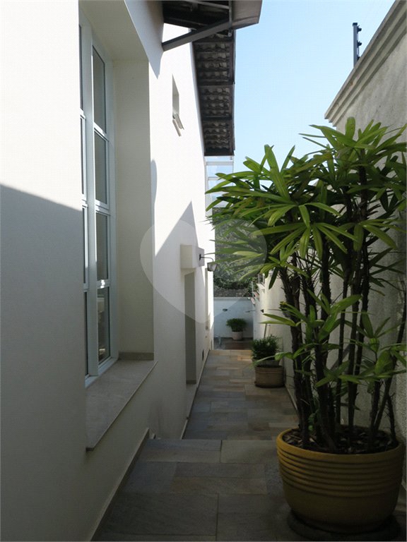 Casa à venda com 3 suítes em Vila Inah, São Paulo, SP