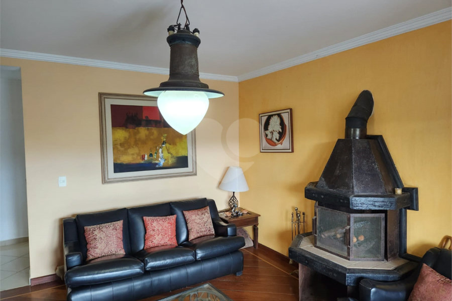 Casa à venda com 5 suítes no condomínio Suíça da Cantareira, Mairiporã - SP