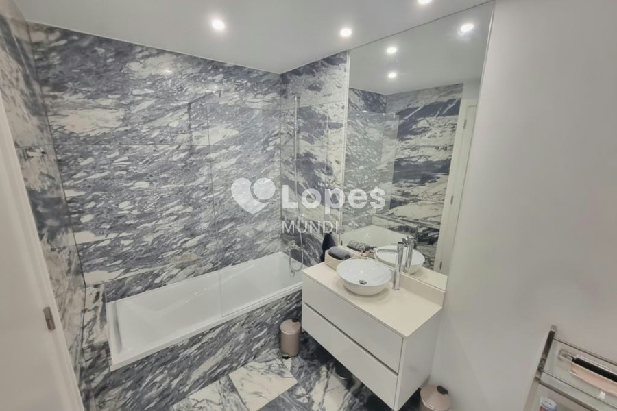 Cobertura T2 à venda em Portimão, Algarve, Portugal – Piscina no rooftop
