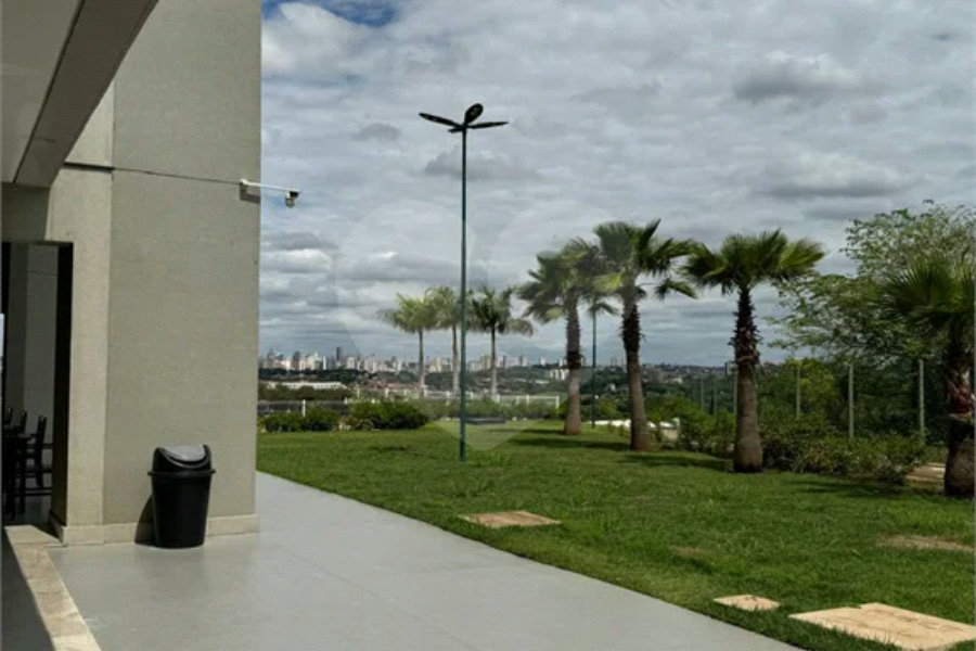 Casa térrea em estilo neoclássico com 3 suítes, no Condomínio Damha 2, na cidade de Piracicaba - SP.