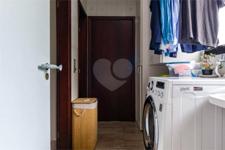 Apartamento à venda com 3 quartos, sendo 1 suíte, em Vila Andrade, São Paulo, SP