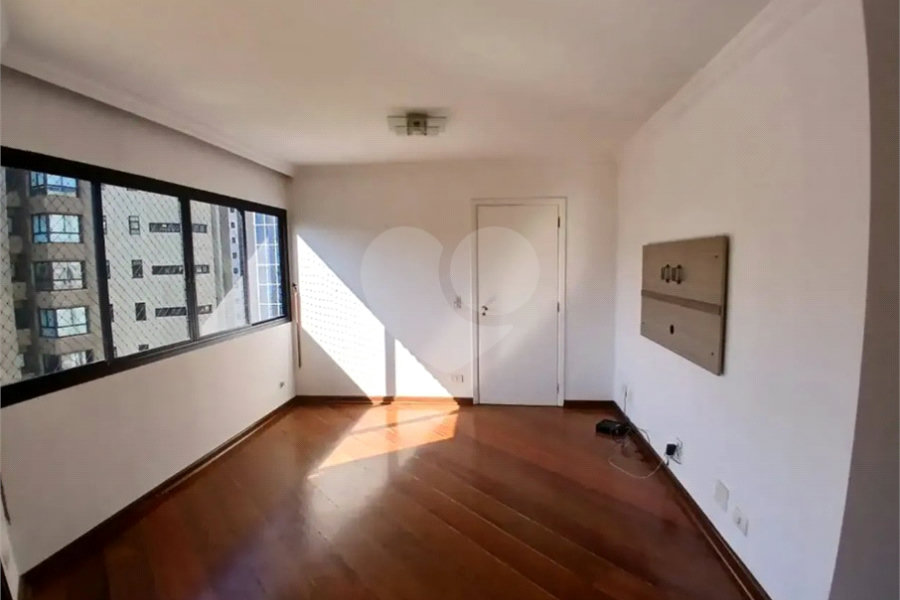 Apartamento à venda com 3 quartos, sendo 1 suíte, em Jardim Sul, São Paulo, SP
