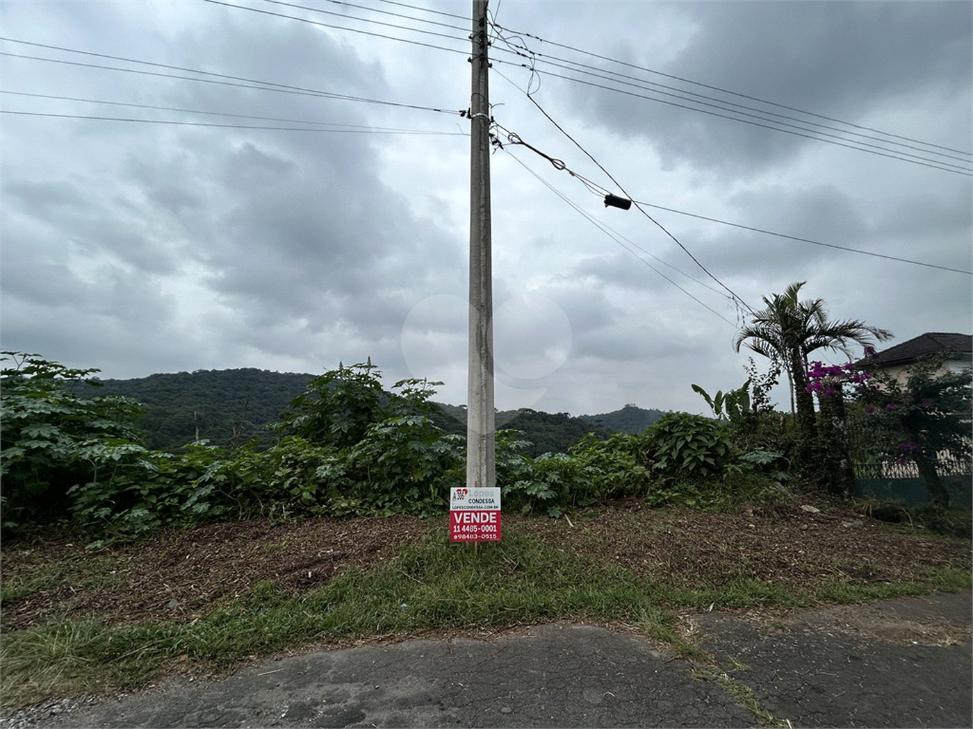 Terreno à venda no condomínio Alpes da Cantareira, Mairiporã - SP