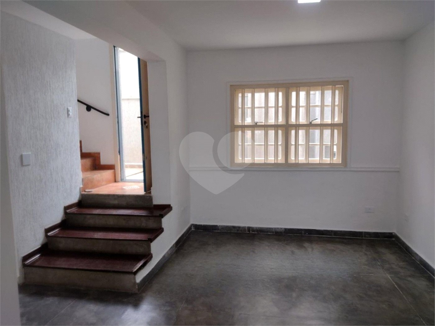 Sobrado à venda com 3 quartos, sendo 1 suíte,  no Centro, Mogi das Cruzes, SP