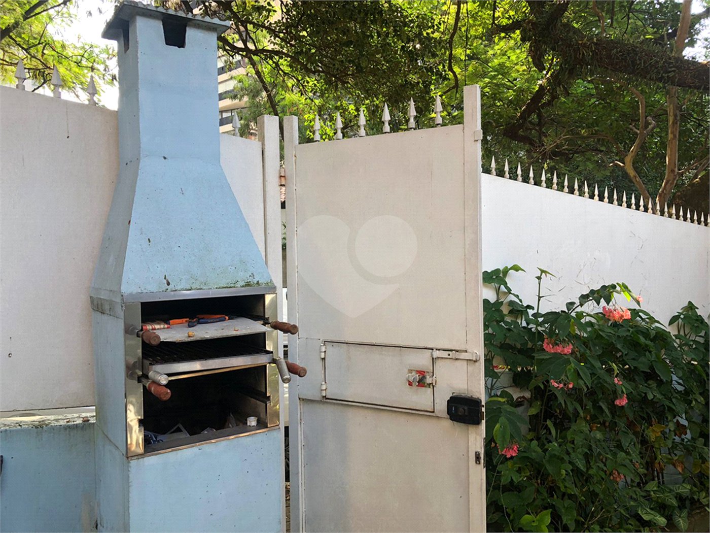 Casa Térrea à venda com 4 quartos, sendo 2 suítes, em Jardim das Bandeiras, São Paulo, SP