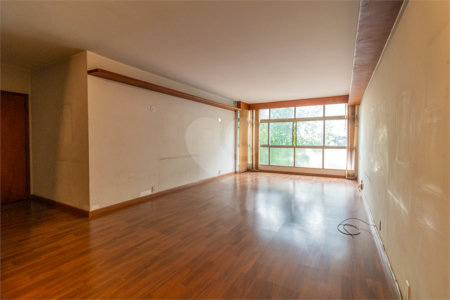 Apartamento à venda com 3 quartos, sendo 1 suíte, em Higienópolis, São Paulo, SP